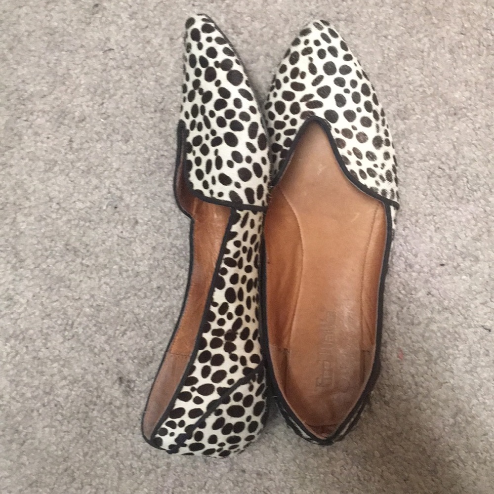 Leopard print calf hair flats